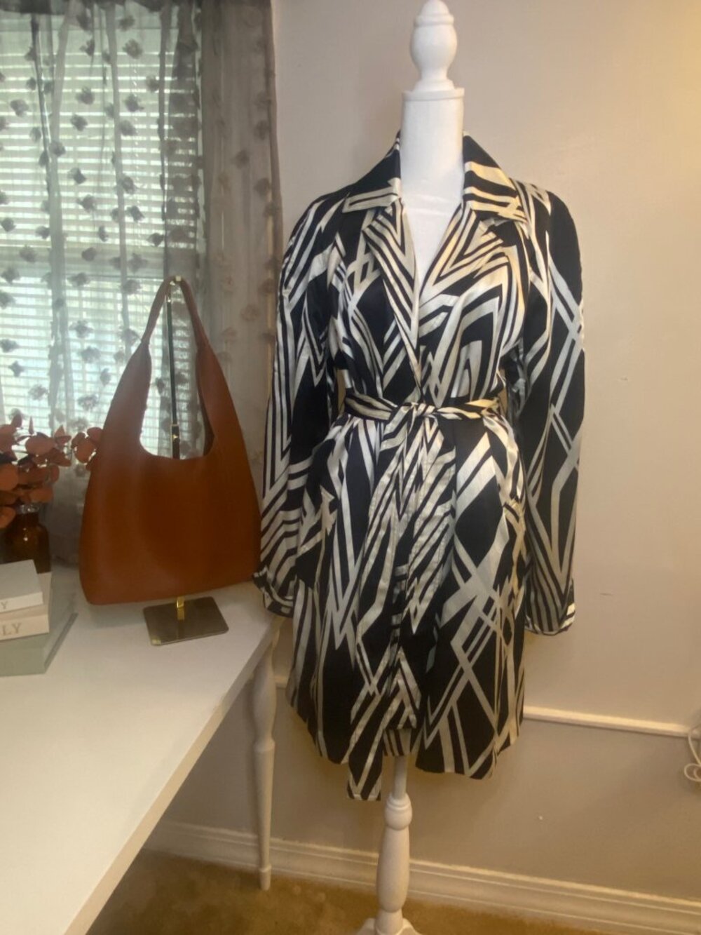 Jones New York Black & Ivory Geometric Belted Shirt Dress | Large